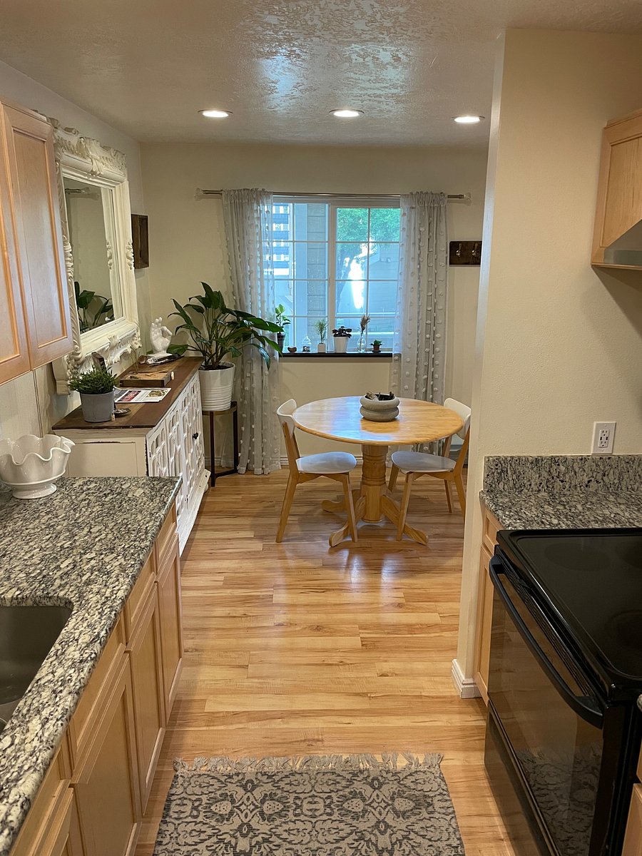 Furnished Finder property 875594_1 photo 21