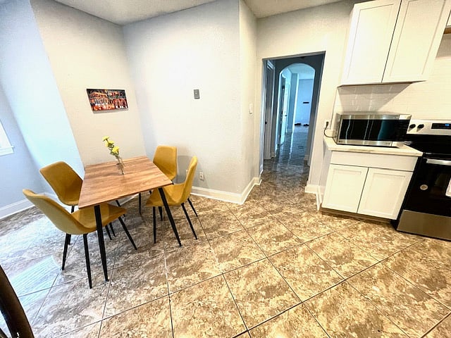 Furnished Finder property 875613_1 photo 5