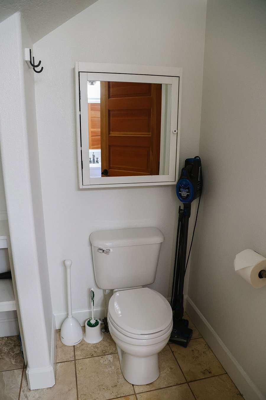 Furnished Finder property 875632_1 photo 16