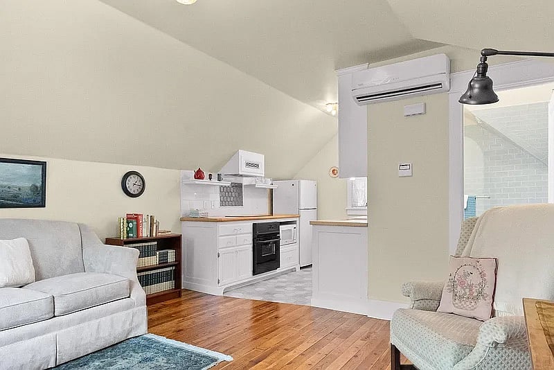 Furnished Finder property 875633_1 photo 15