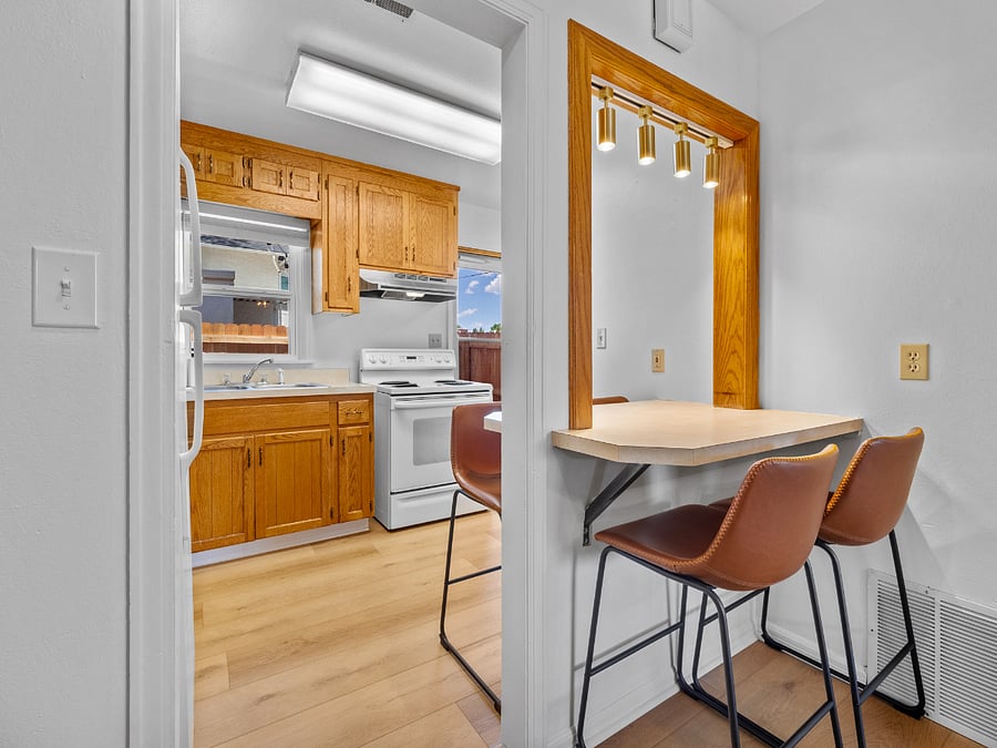 Kitchen and dining area.