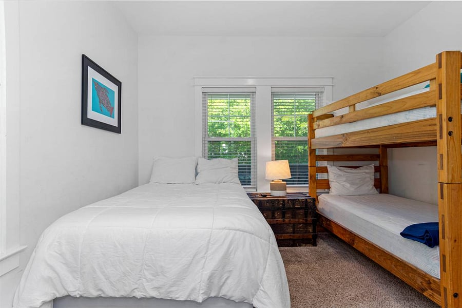 4th bedroom with double and twin bunk bed