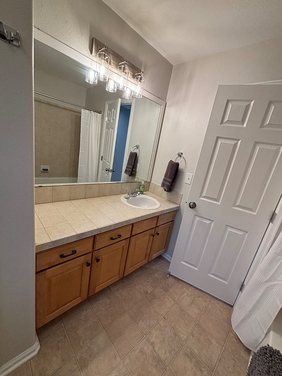 Upstairs Bathroom