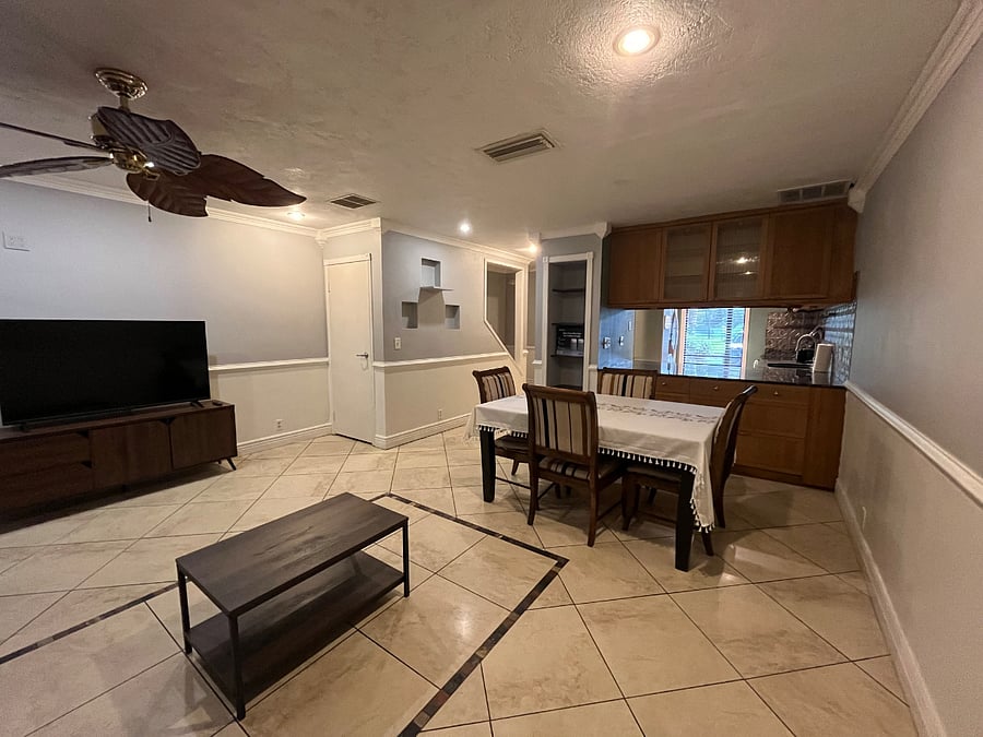 Furnished Finder property 875660_1 photo 3