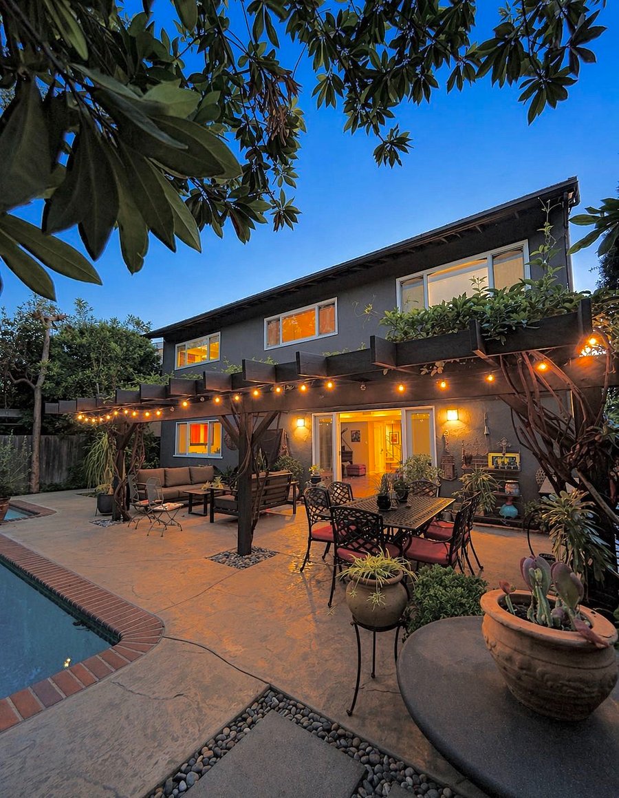 Furnished Finder property 875678_1 photo 17