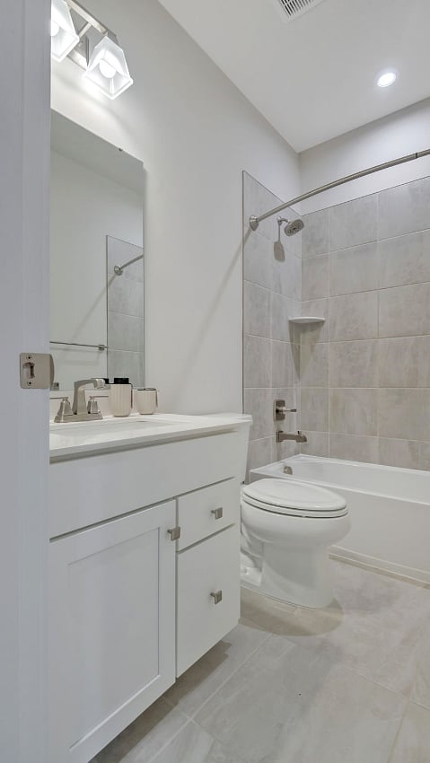 Furnished Finder property 875693_1 photo 27