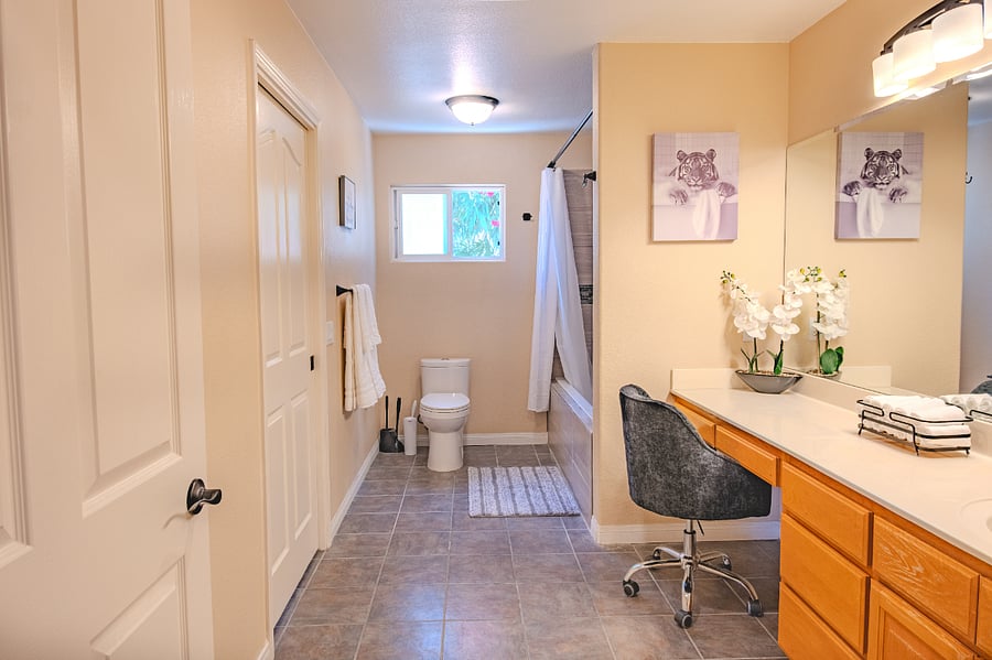 Furnished Finder property 875715_1 photo 15