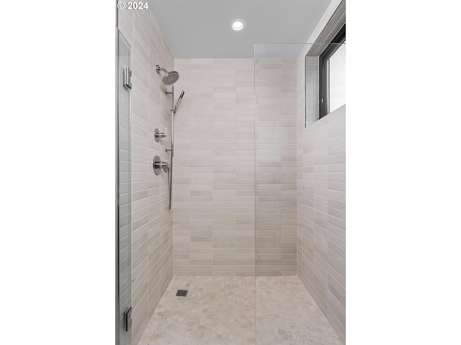 Furnished Finder property 875805_1 photo 14