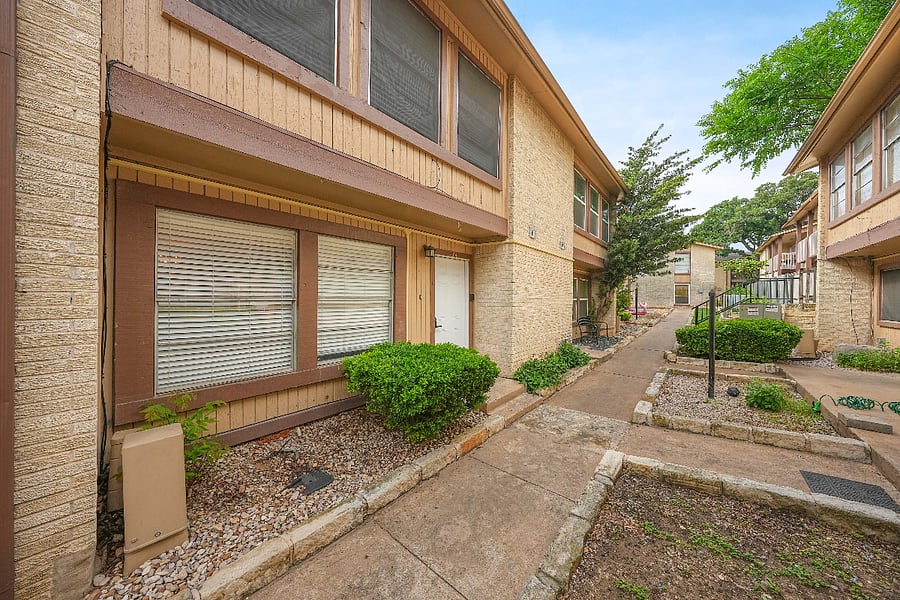 Furnished Finder property 875807_1 photo 24