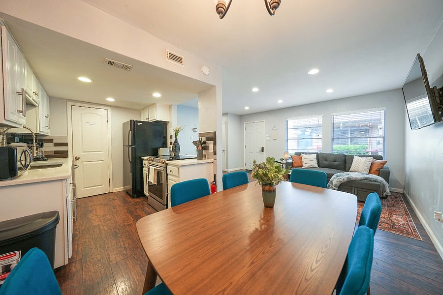 Furnished Finder property 875807_1 photo 6