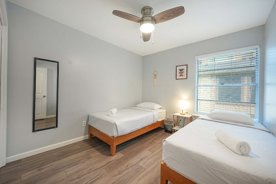 Furnished Finder property 875807_1 photo 23