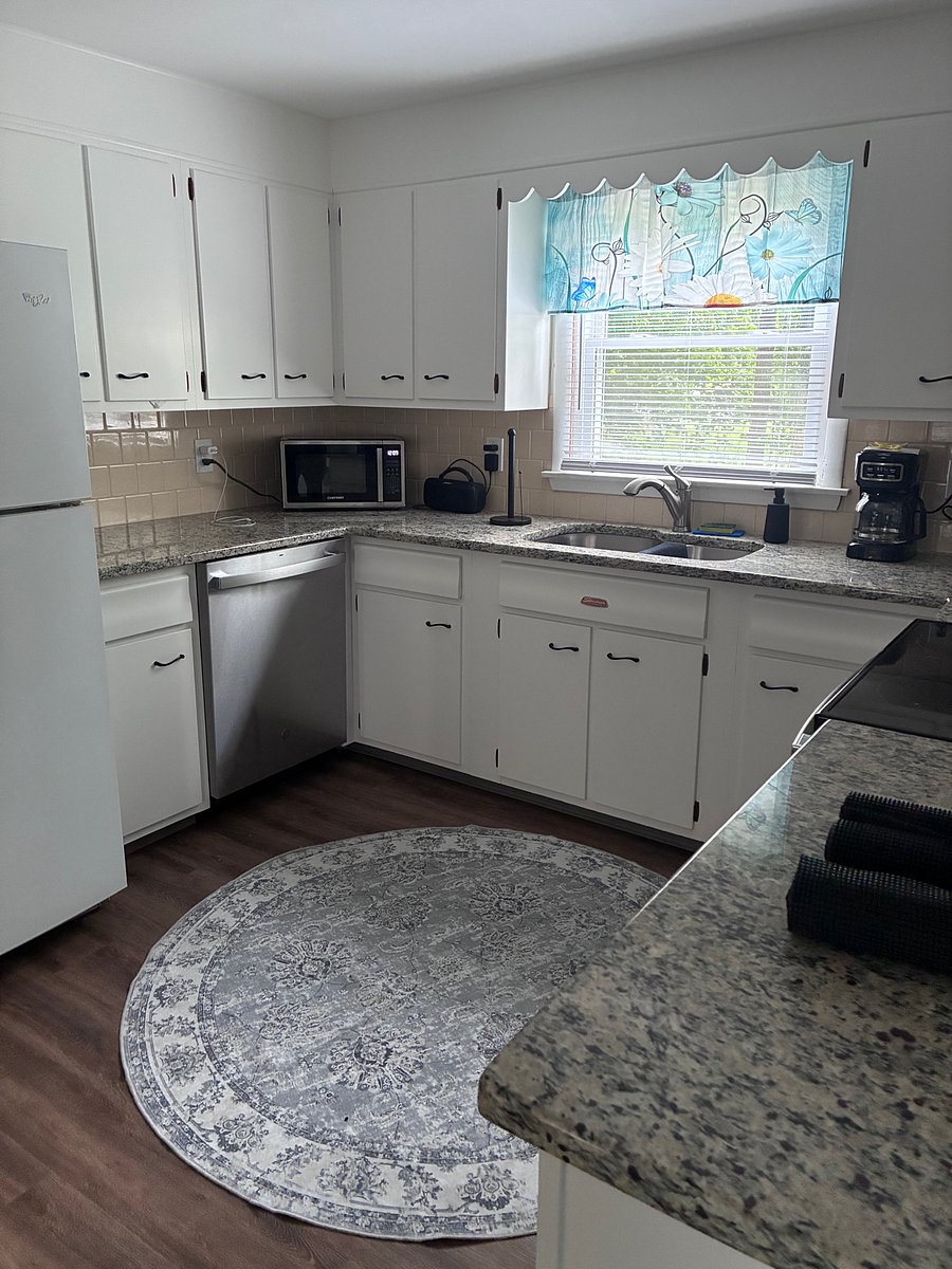 Furnished Finder property 875818_1 photo 3