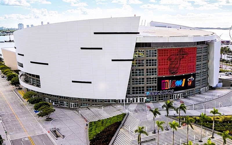 Kaseya Center (formerly FTX Arena / American Airlines Arena)
Distance: 2.3 miles 1012 min drive
Why visit: Home of the Miami Heat and host to top concerts, performances, and special events. Located along Biscayne Bay with great restaurants nearby for pre- or post-event fun.