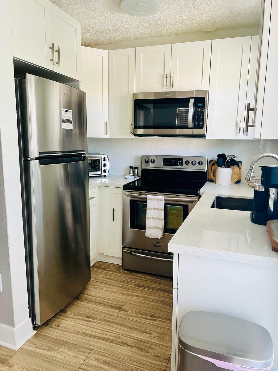 Cook, reheat, or sip espressothis kitchens got you covered.