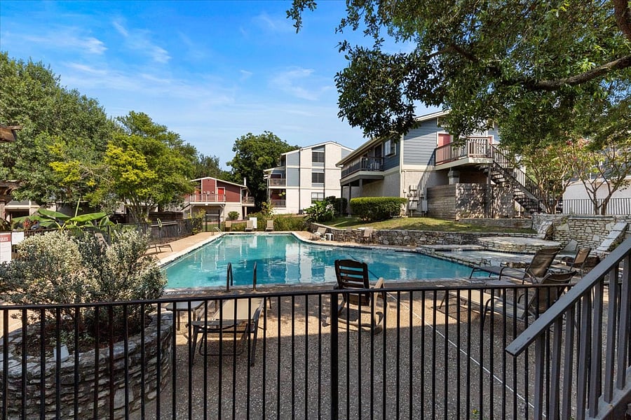 Furnished Finder property 875861_1 photo 21