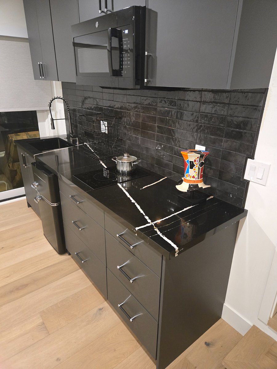 Furnished Finder property 875880_1 photo 10