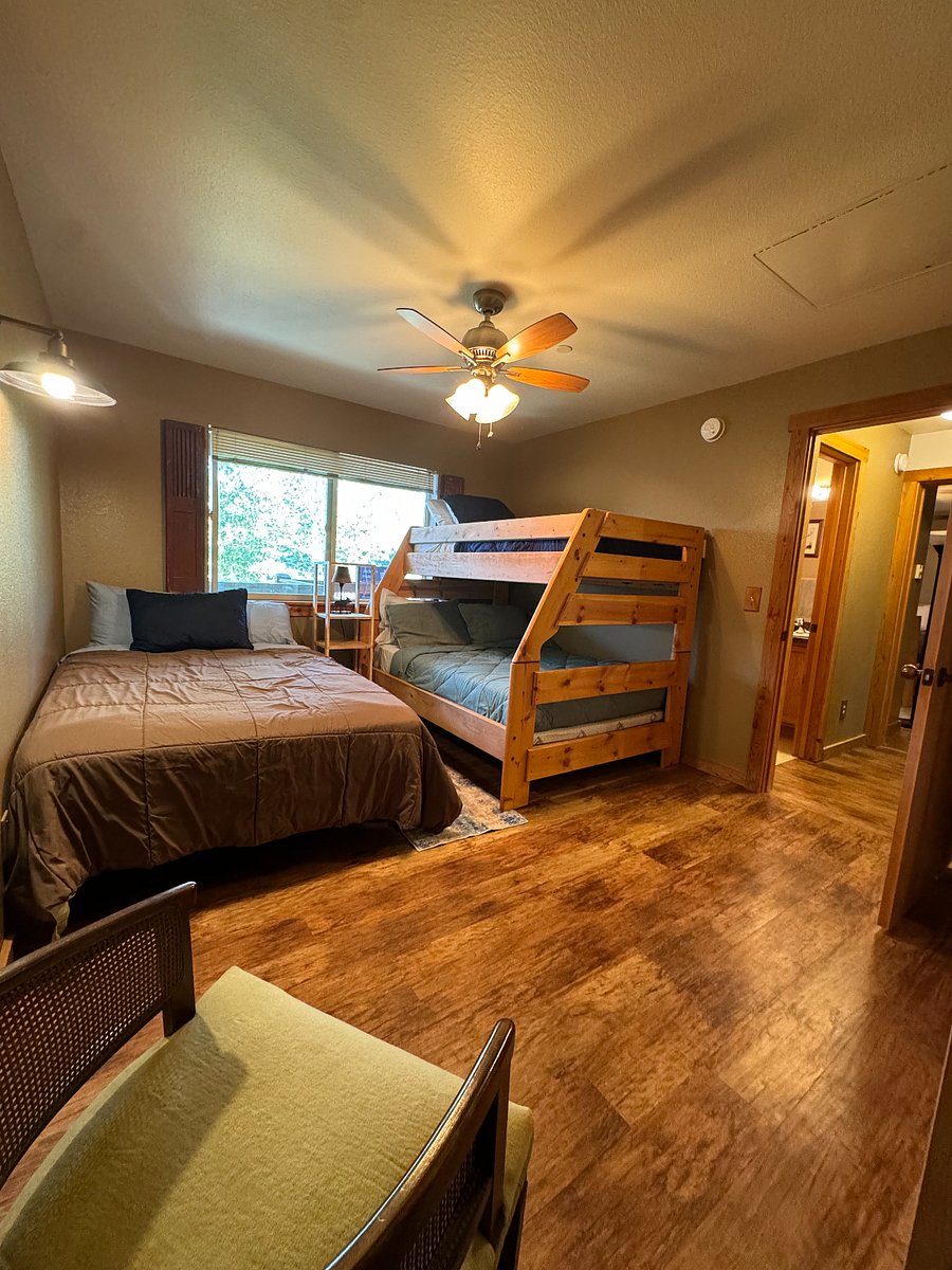 Furnished Finder property 875886_1 photo 12