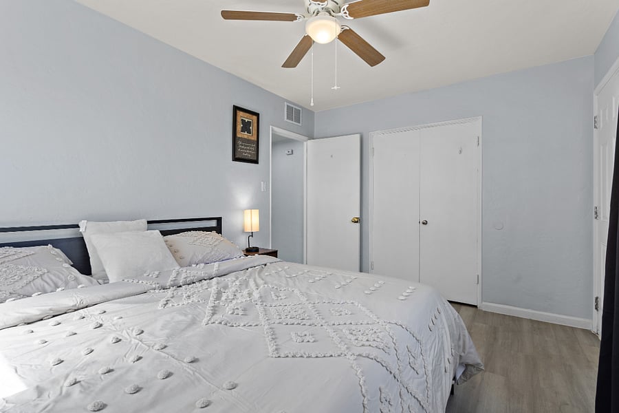 Luxury Memory foam King-sized bed
