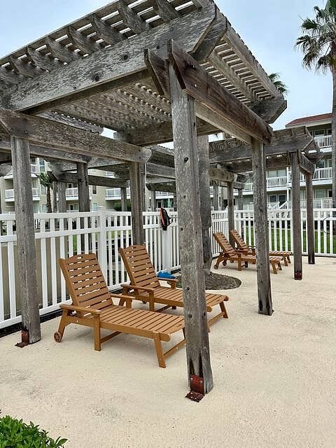 Furnished Finder property 875935_1 photo 22