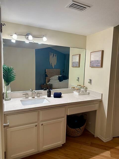 Furnished Finder property 875935_1 photo 9