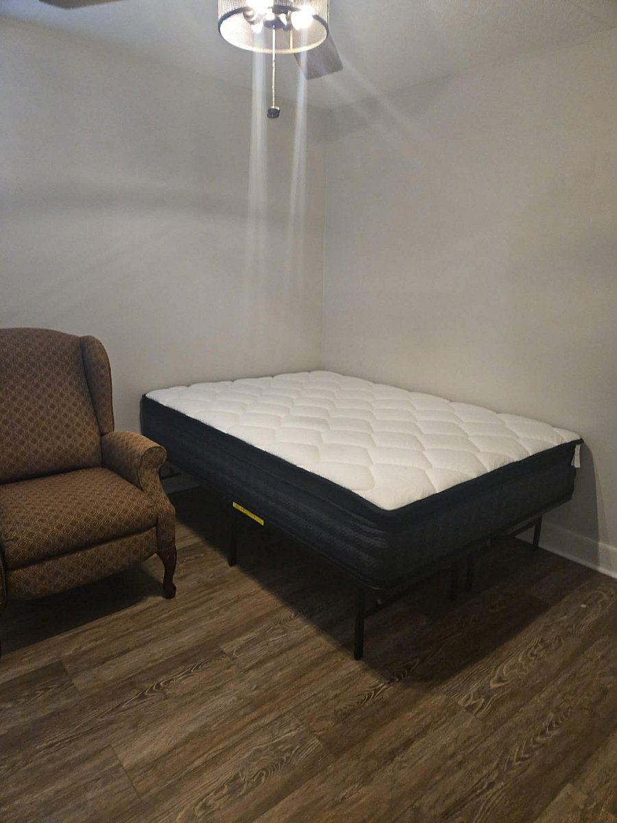 Furnished Finder property 875974_1 photo 12