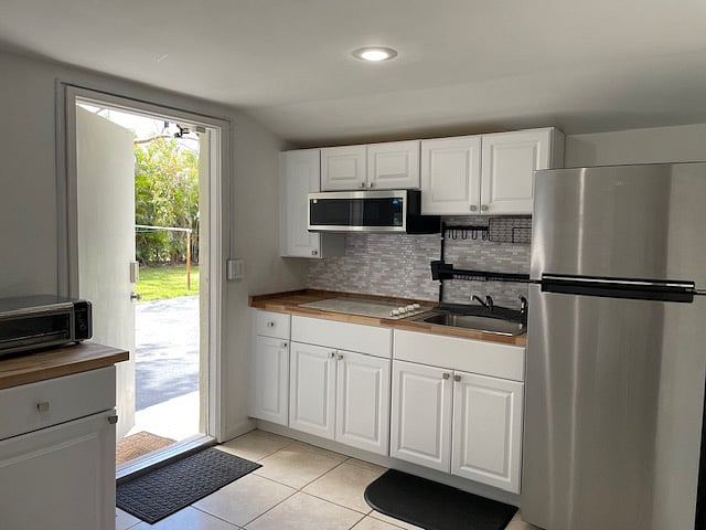 Furnished Finder property 875976_1 photo 12