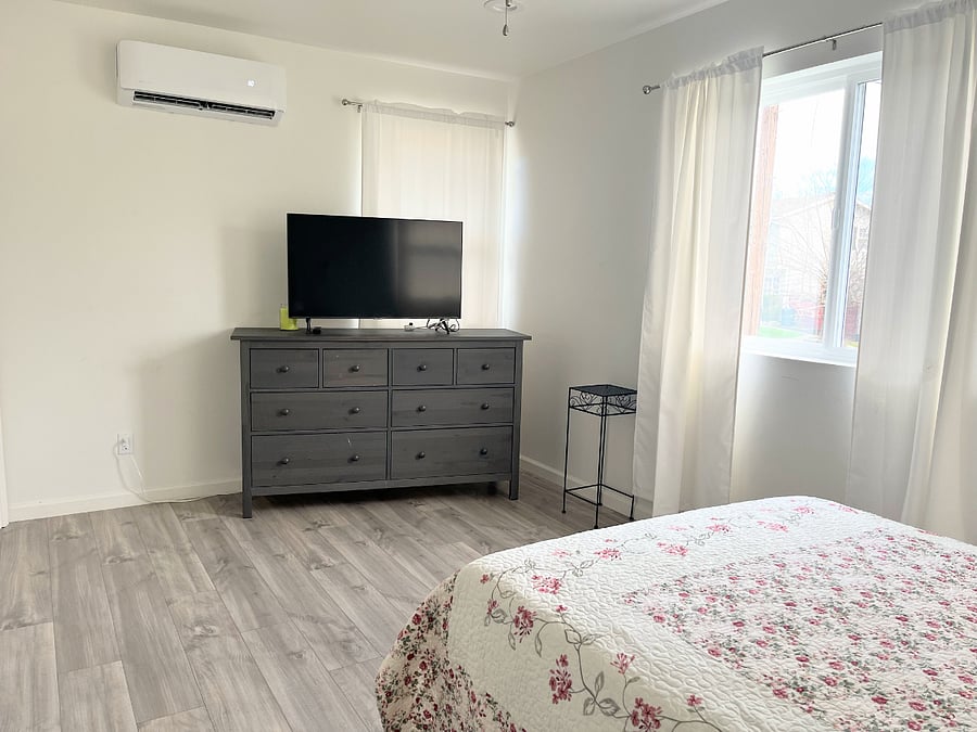 Furnished Finder property 876001_1 photo 7