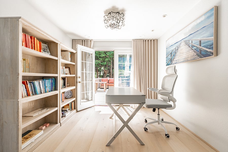 Spacious office area connected to deck and high speed wifi.