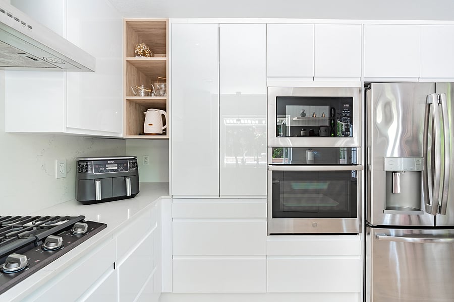 New remodeled full size kitchen