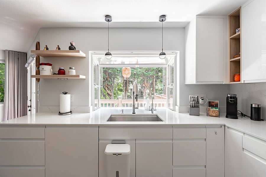 New remodeled full size kitchen