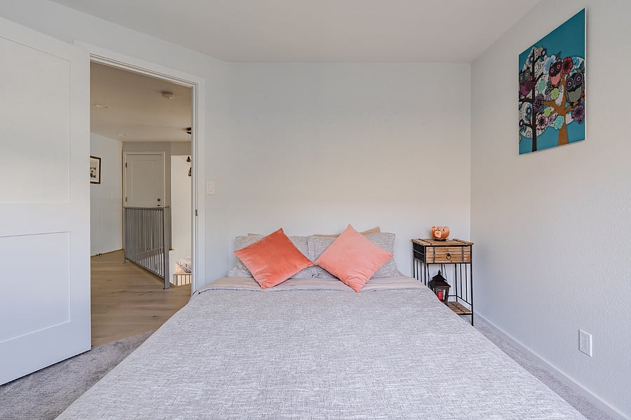 3rd bedroom with comfortable king size sofa bed