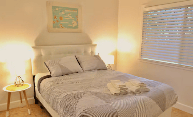 Bedroom 2 (Queen)
