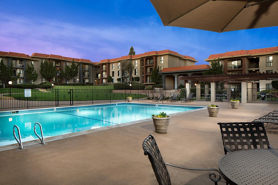 Furnished Finder property 876062_1 photo 9
