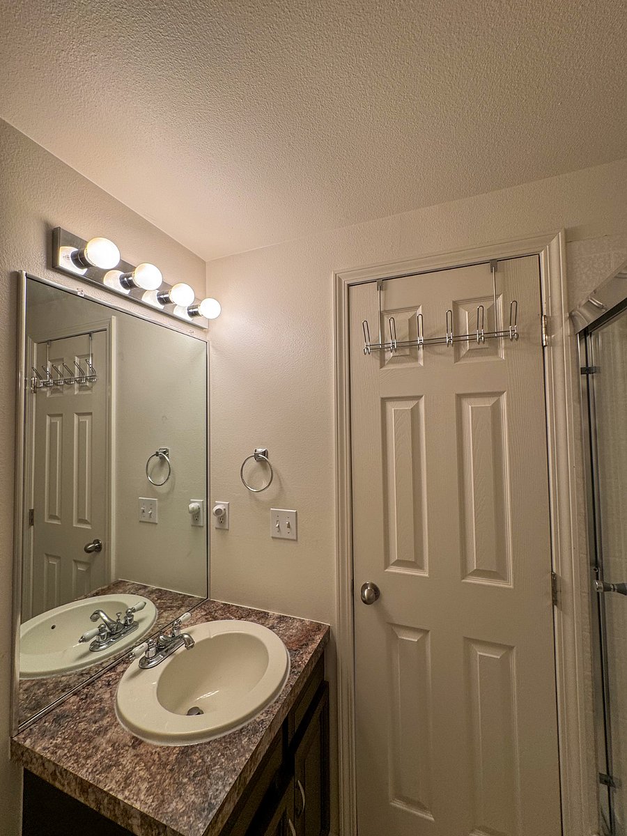 Furnished Finder property 876083_1 photo 47