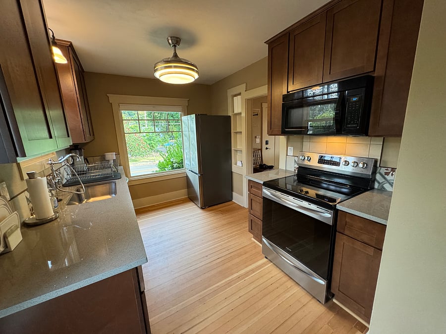 Furnished Finder property 876110_1 photo 17
