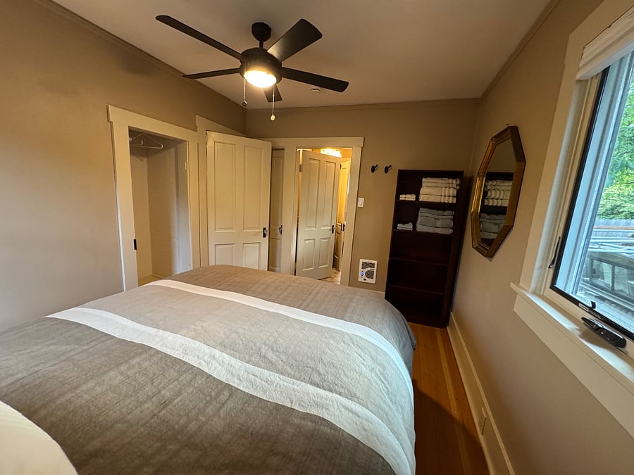 Furnished Finder property 876110_1 photo 13