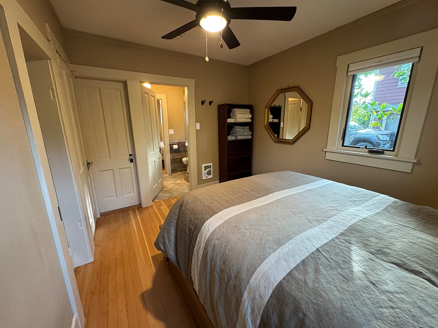 Furnished Finder property 876110_1 photo 12