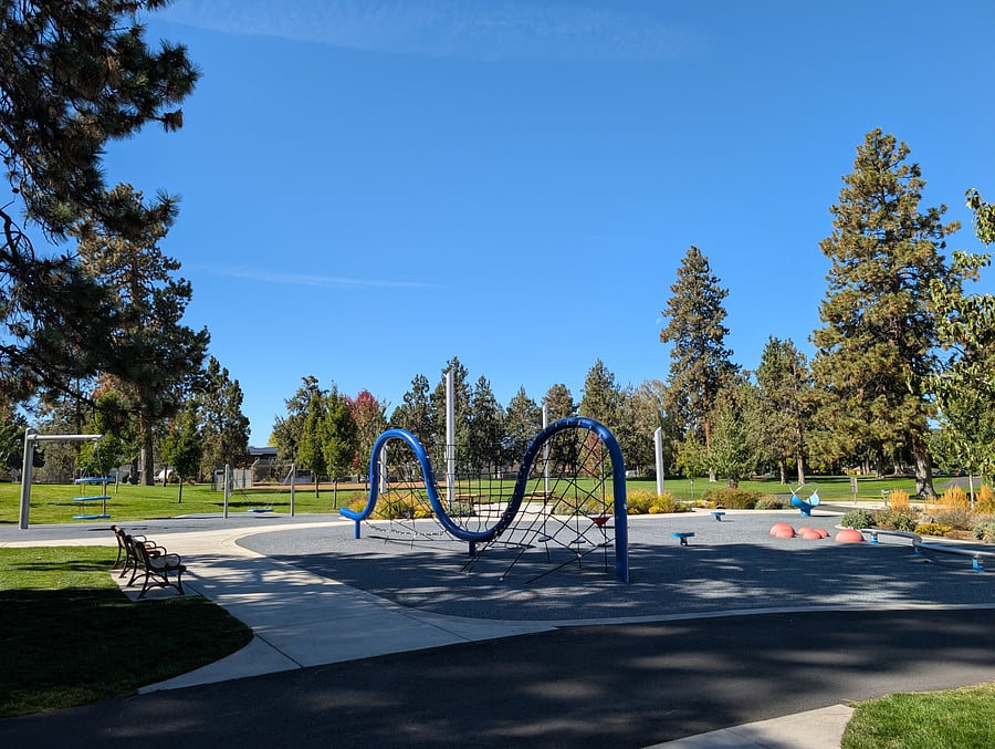 One block away from playground, open fields for baseball/soccer, and Juniper Park Swim & Fitness!