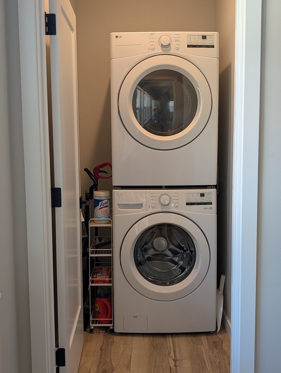 Enclosed laundry room
