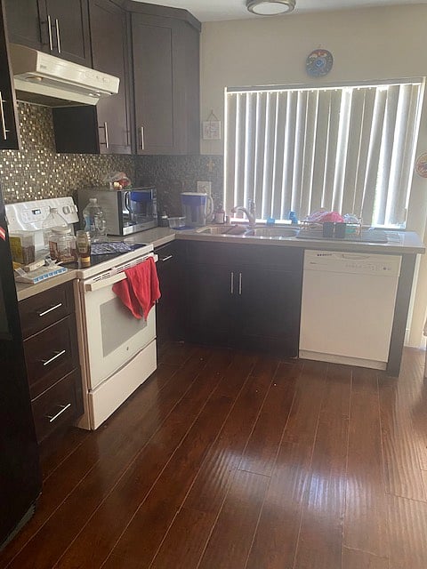 Furnished Finder property 876136_1 photo 15