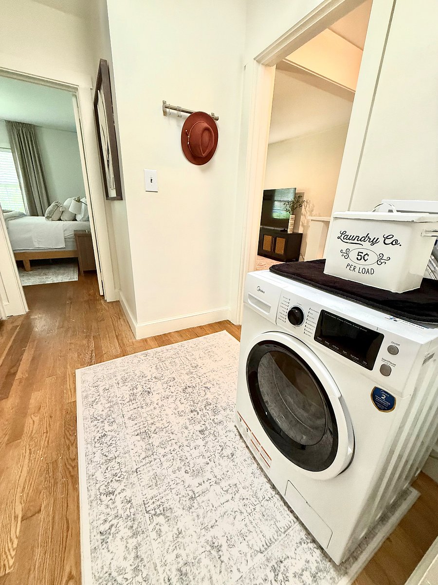 Furnished Finder property 876156_1 photo 12