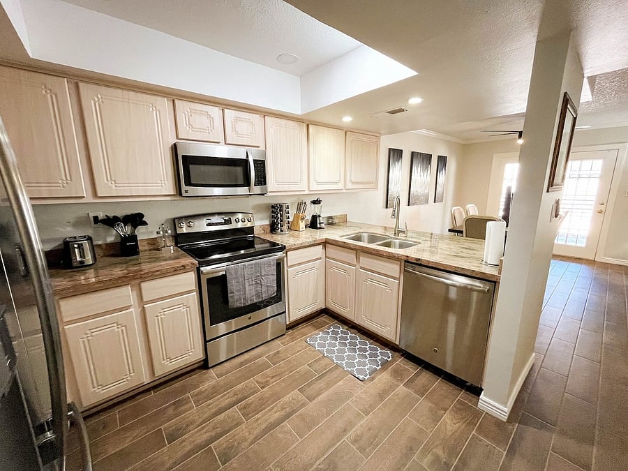 Furnished Finder property 876182_1 photo 4