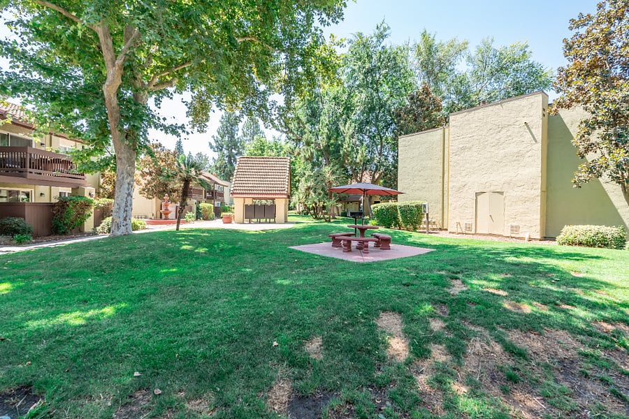 Furnished Finder property 876195_1 photo 23