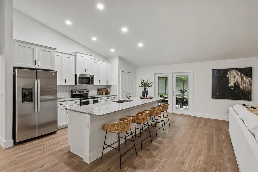Furnished Finder property 876272_1 photo 4