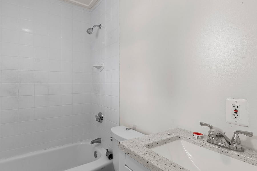 Furnished Finder property 876325_1 photo 13