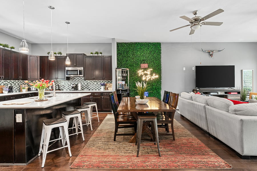 Furnished Finder property 876333_1 photo 3