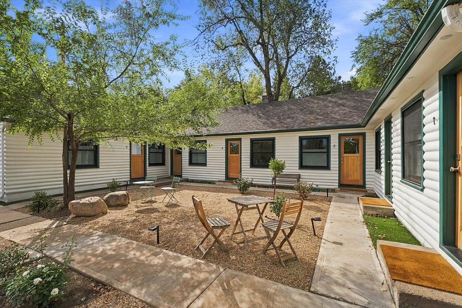 Furnished Finder property 876351_1 photo 11