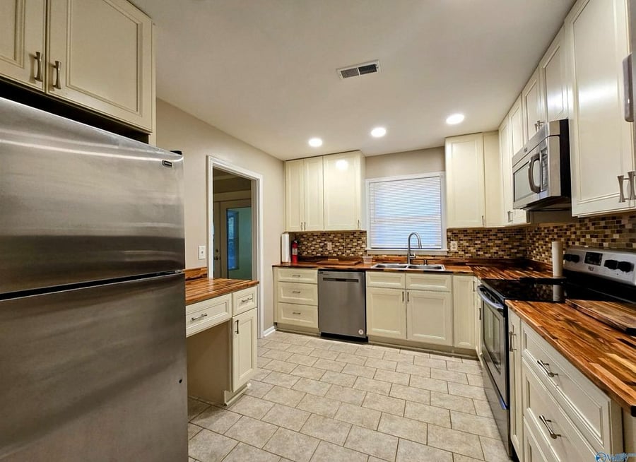 Furnished Finder property 876365_1 photo 7