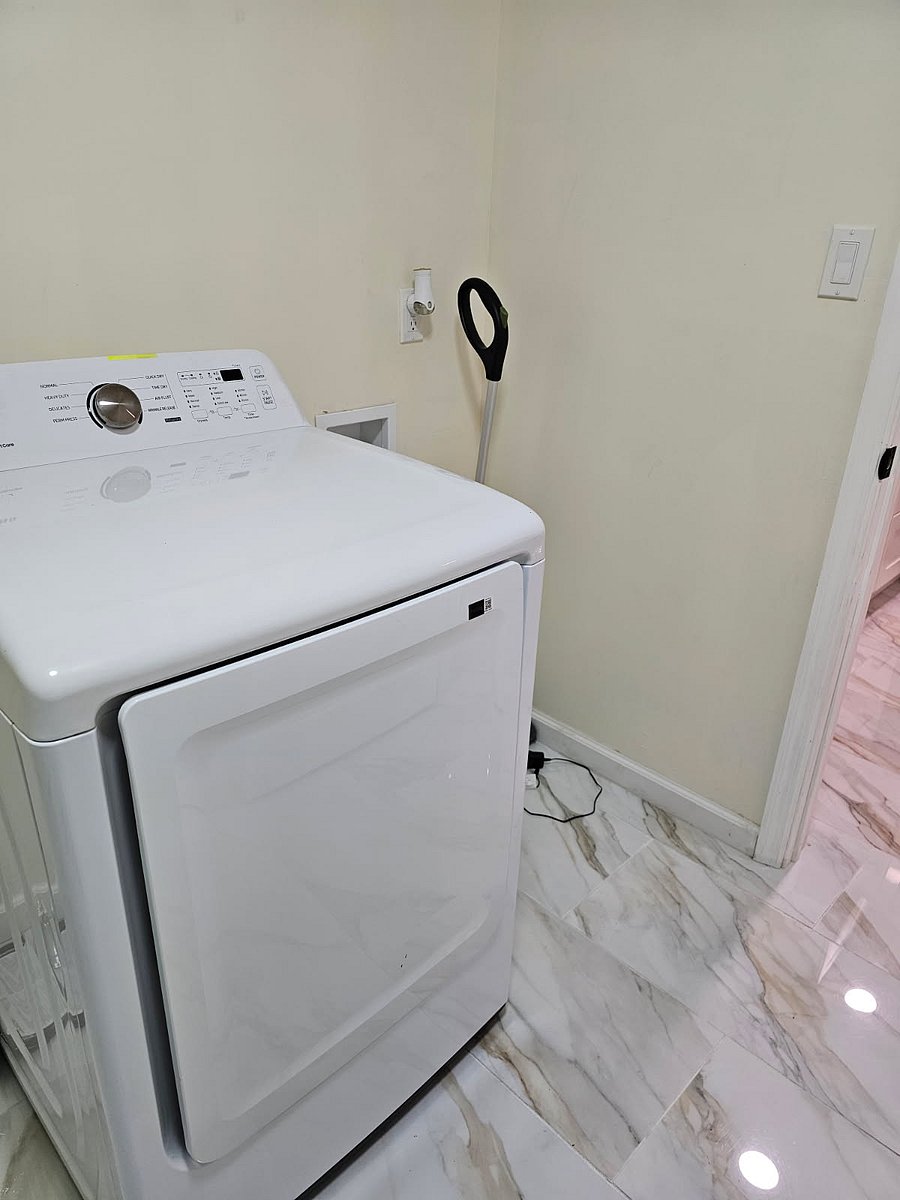 Furnished Finder property 876390_1 photo 16