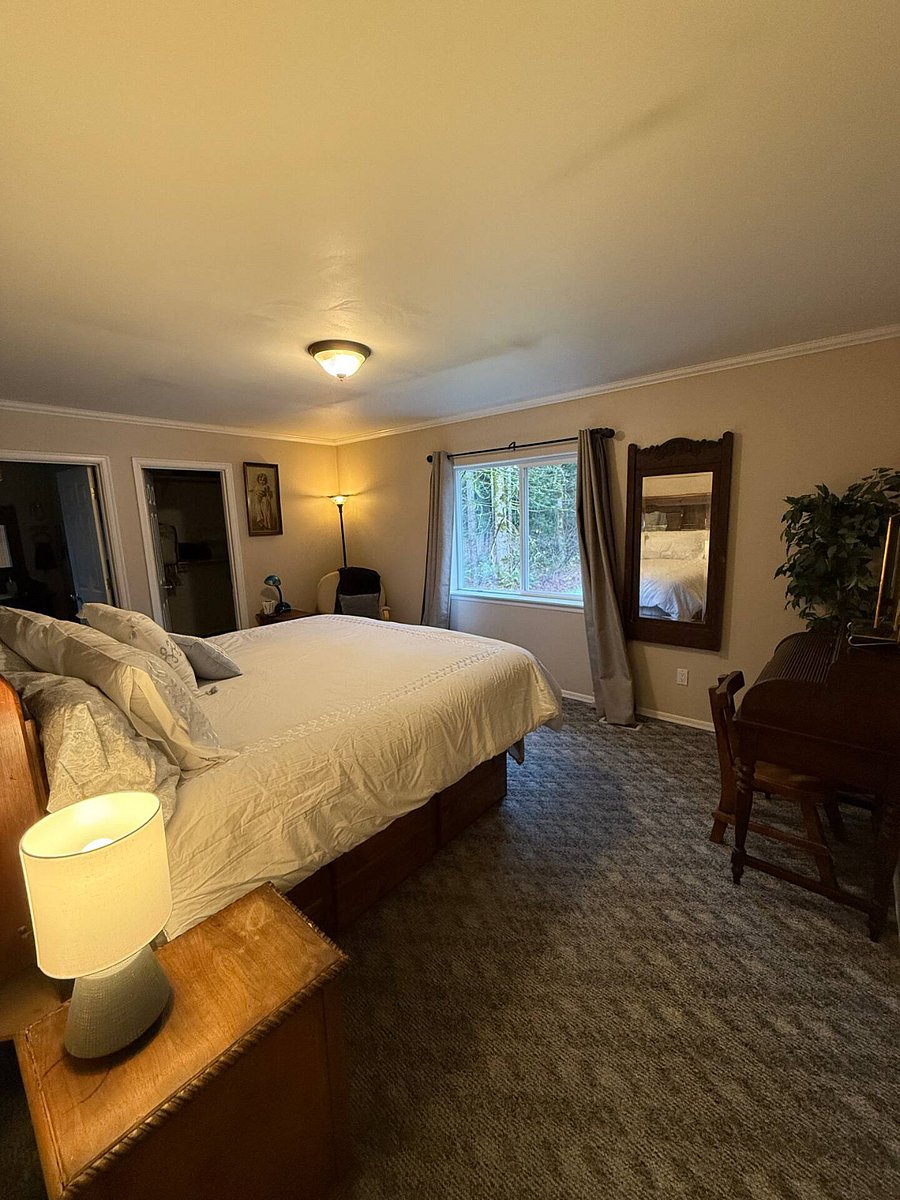 Furnished Finder property 876425_1 photo 9